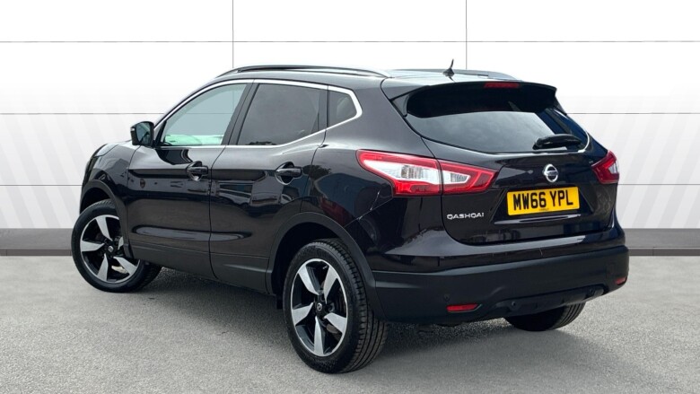 Nissan Qashqai 1.2 DiG-T N-Connecta 5dr Petrol Hatchback